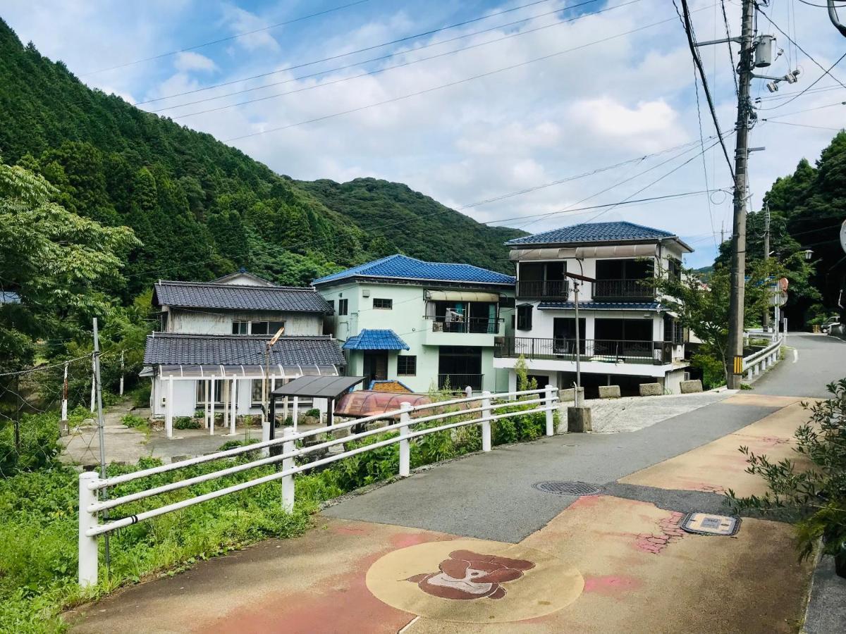 Holiday home 「西の横綱」俵山温泉で極上の湯治stay。物語が始まる場所 -muku- *
